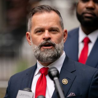 Democrats respond to Ilhan Omar censure vote with in-kind push against Cory Mills
