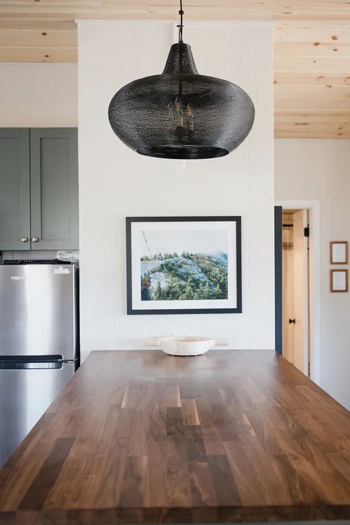 Airnbnb mountain house details