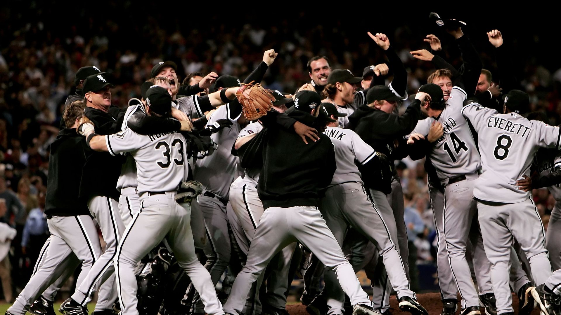 2005 World Series reunion: Chicago White Sox lean into glory days - Axios Chicago