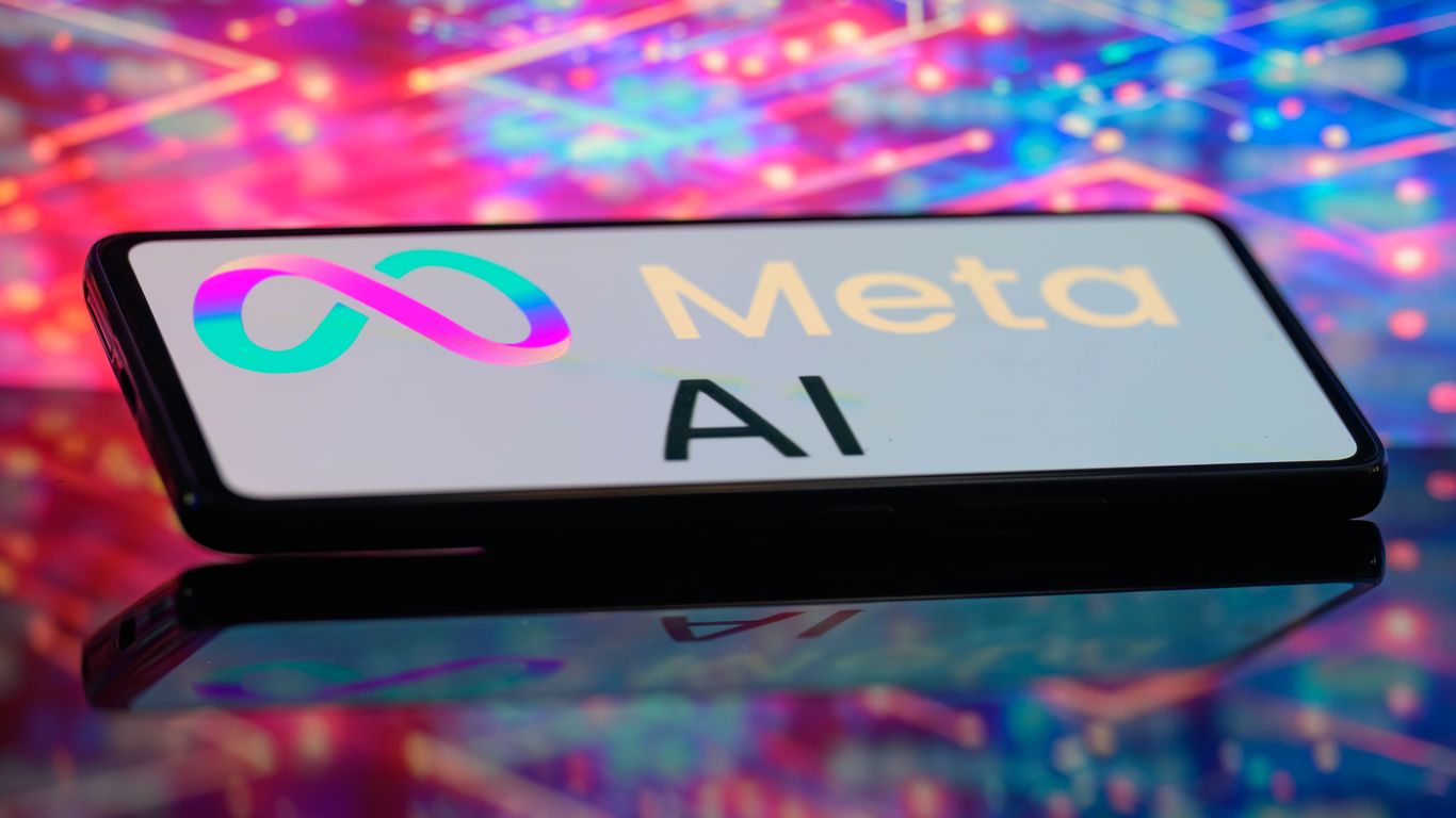 Meta is forming a new product group to build AI tools for businesses, led by Clara Shih, most recently the CEO of Salesforce AI (Sara Fischer/Axios)