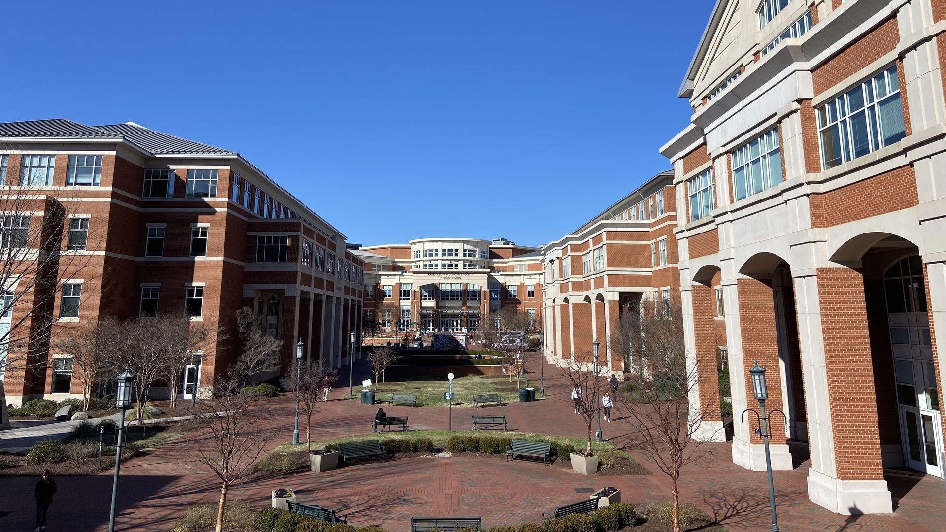 UNC Charlotte. Photo: Ashley Mahoney/Axios