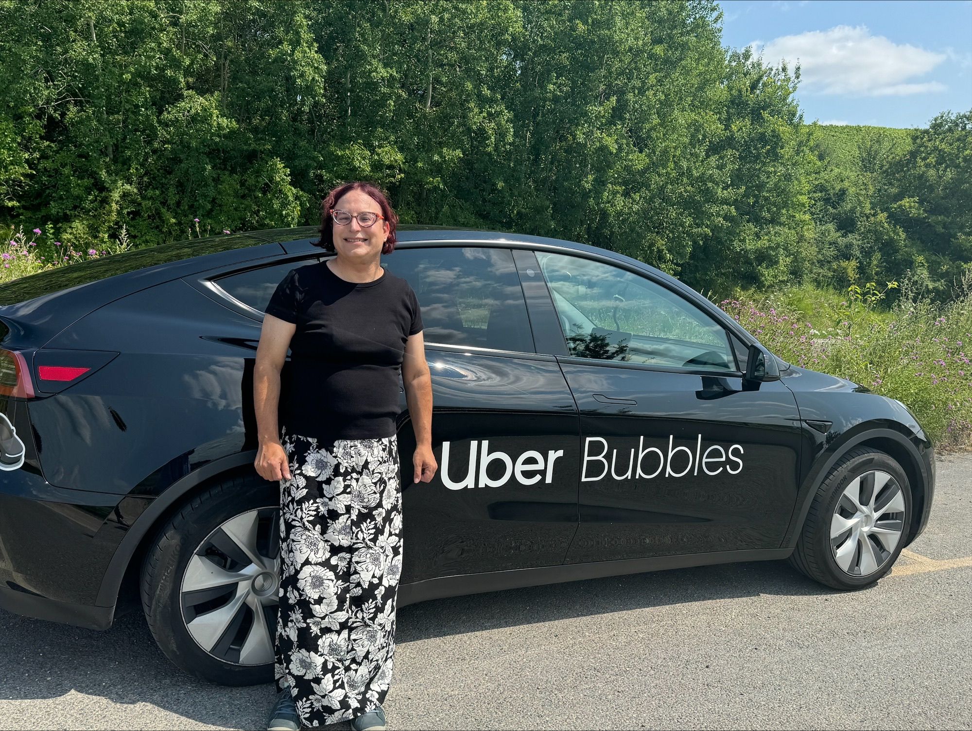 Axios' Ina Fried takes an "Uber Bubbles" to champagne country outside of Paris.