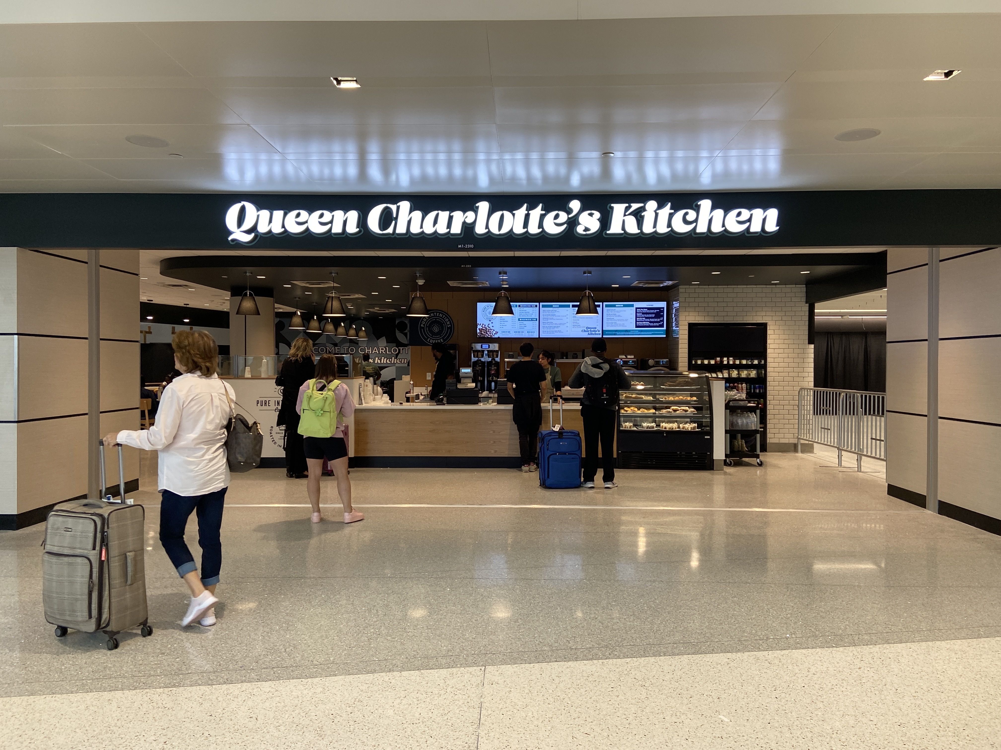 This is the airport’s first pre-security restaurant. Photo: Ashley Mahoney/Axios