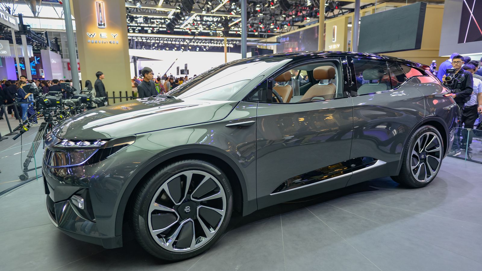 Chinese electric vehicle startup raises 500 million