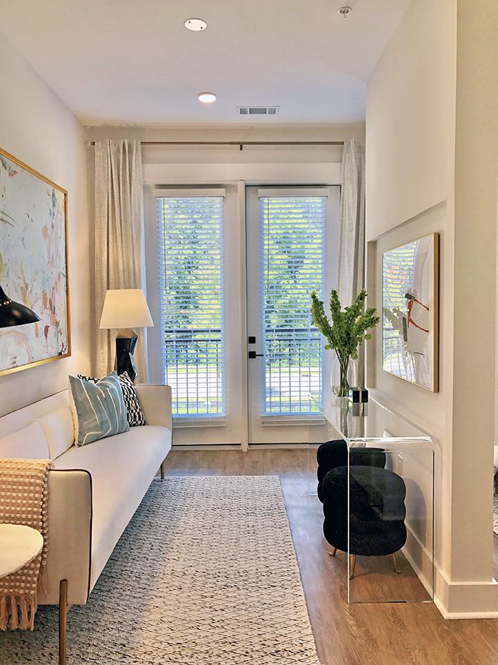 NOVEL Loso Station living room stydio