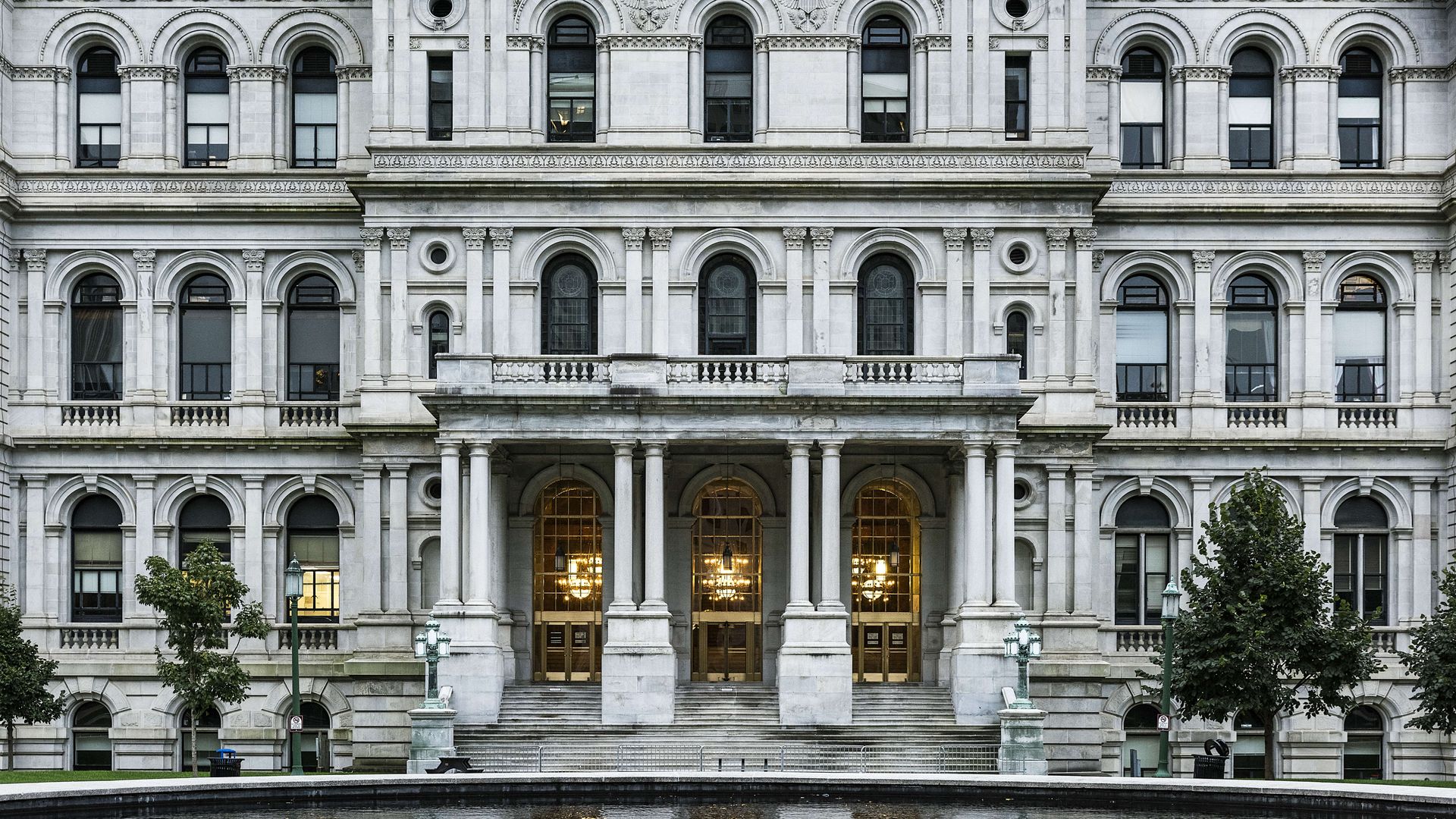 New York's state capitol building