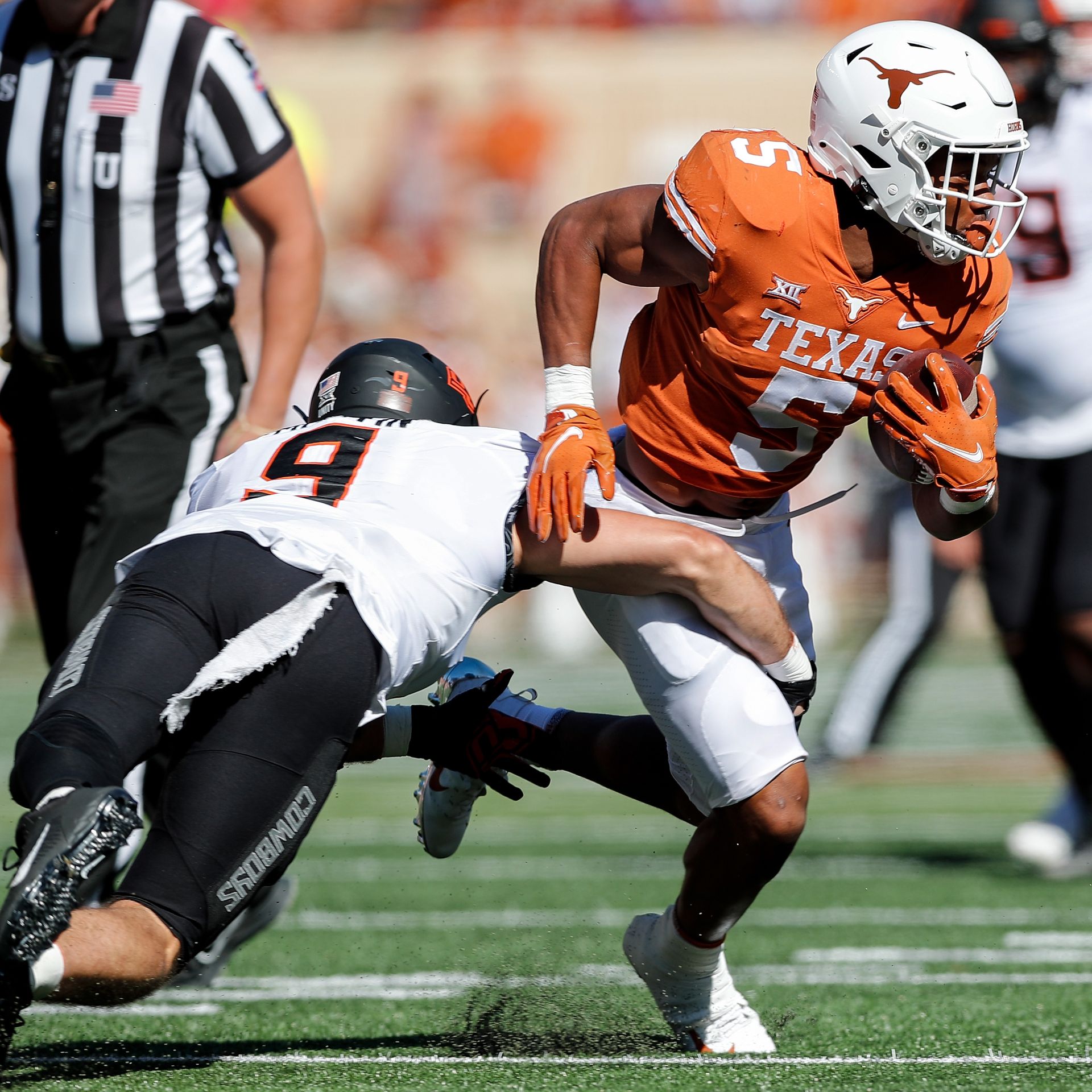 University of Texas athletes banking on likeness and image, per docs -  Axios Austin