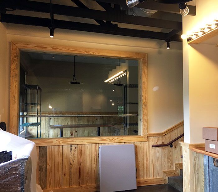 fishbowl-at-midwood-smokehouse-park-road-shopping-center