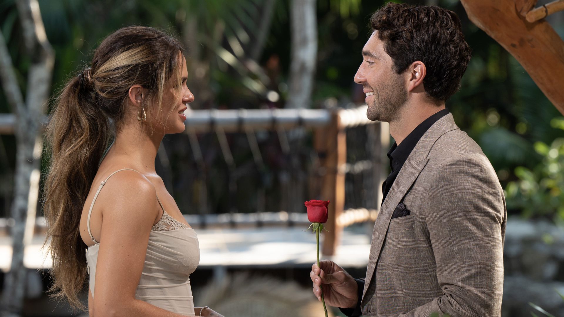 "The Bachelor" winner is Kelsey Anderson from New Orleans - Axios New ...