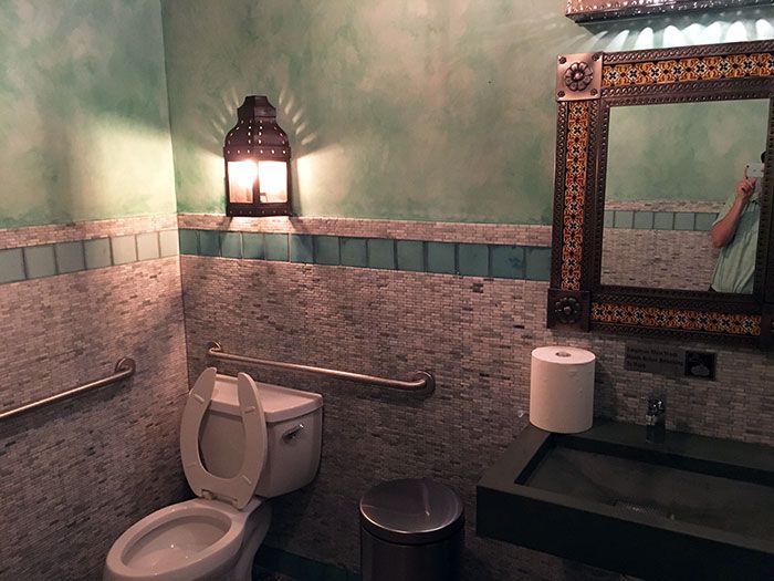 restroom-sabor-southpark