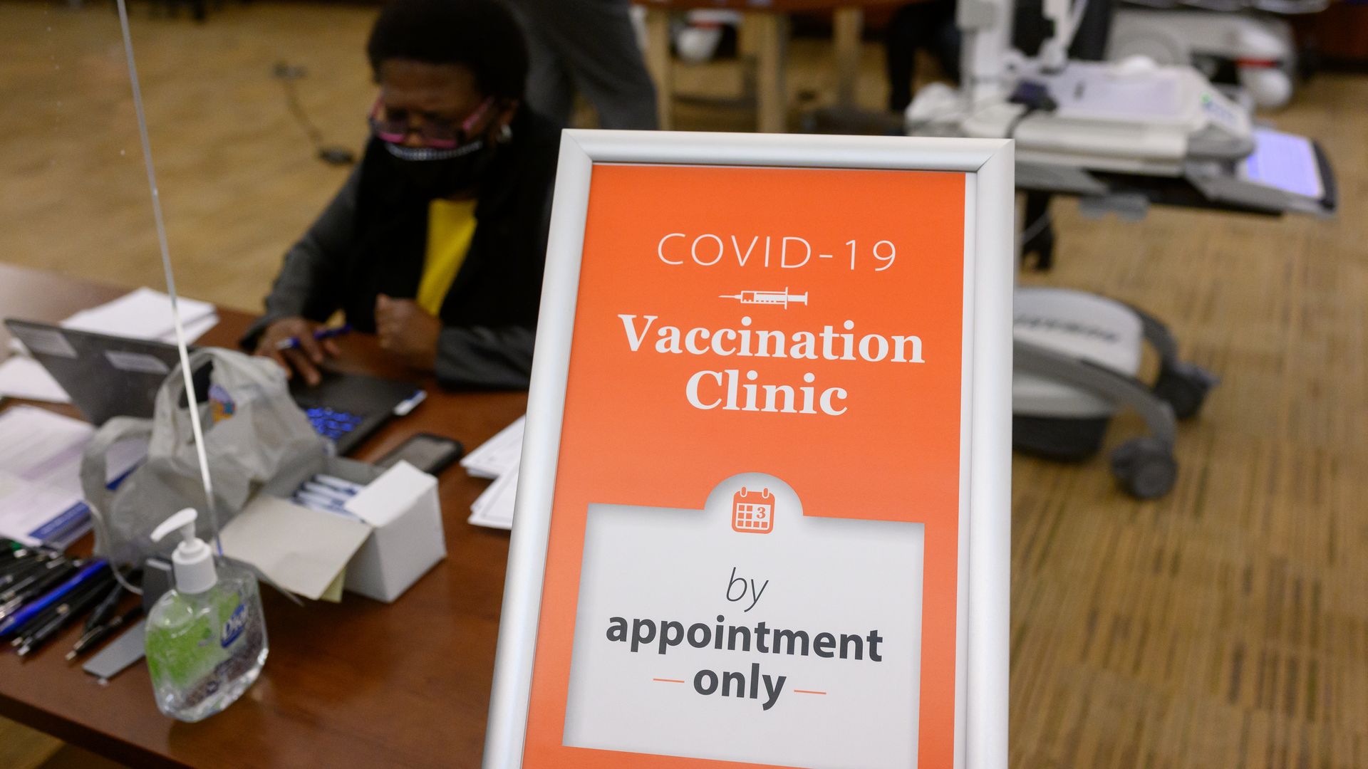  A sign announcing the beginning of immunizations against COVID-19 at the Pittsburgh VA Medical Center on December 17, 2020 in Pittsburgh, Pennsylvania. 