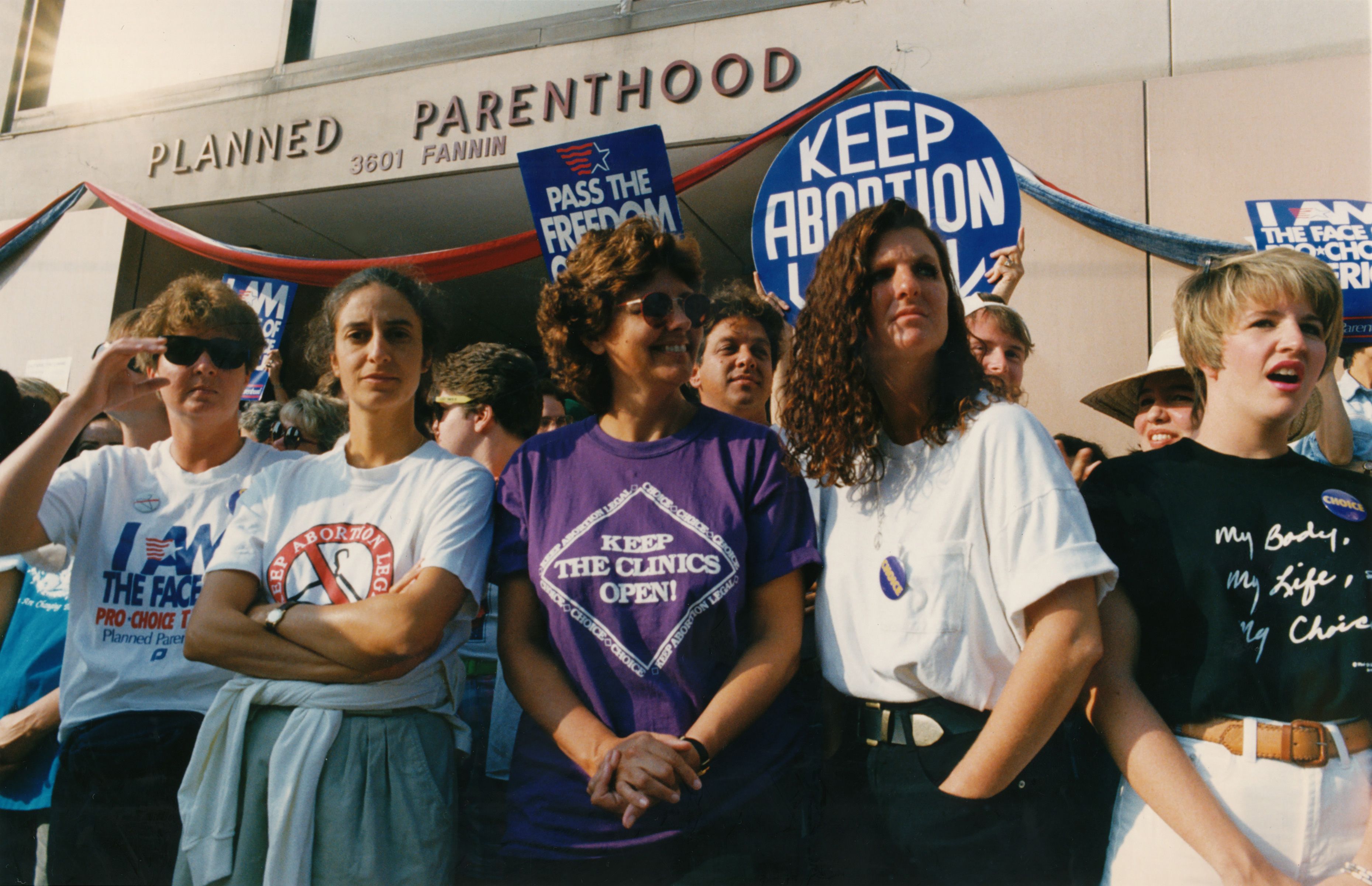 Pro choice protesters line the steps of Planned Parenthood in 1992 in Houston