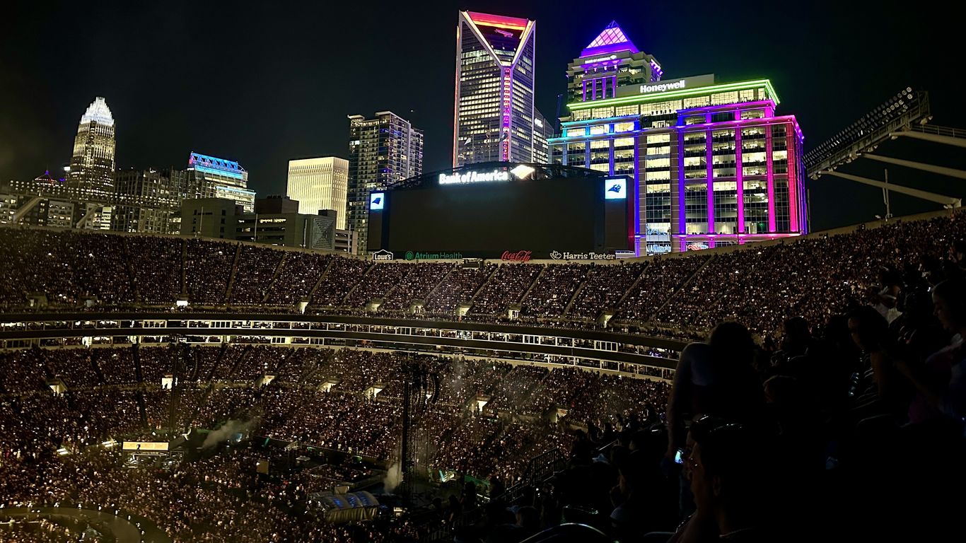Weekender: 33 things to do in Charlotte this weekend, including an Usher & Chris Brown concert