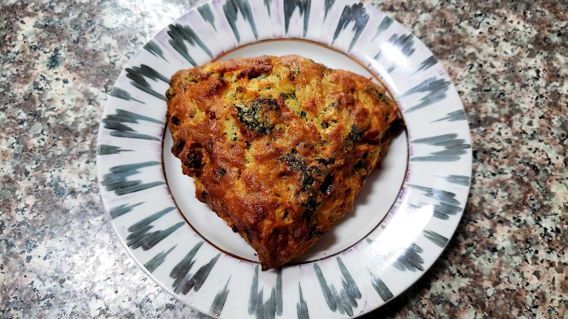 Photo of a scone on a plate 