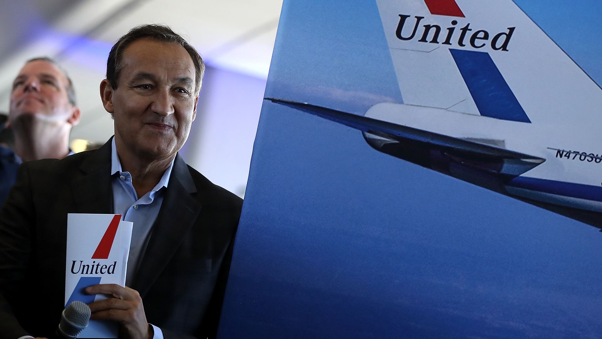 United Airlines CEO Oscar Munoz
