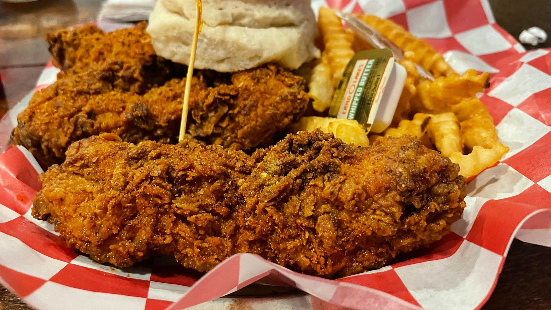 A basket of fried chicken tenders