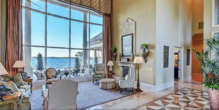 living-room-mooresville-home-for-sale