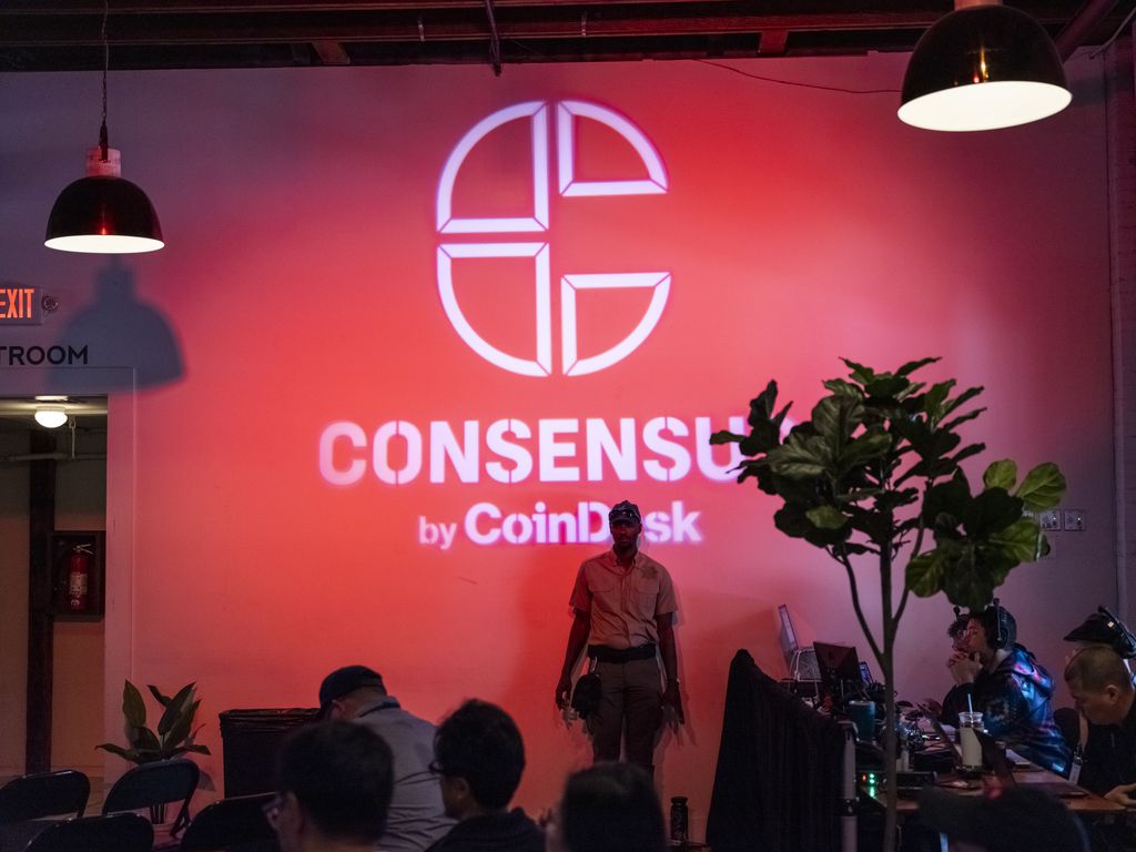 Crypto industry offers self critique at Consensus