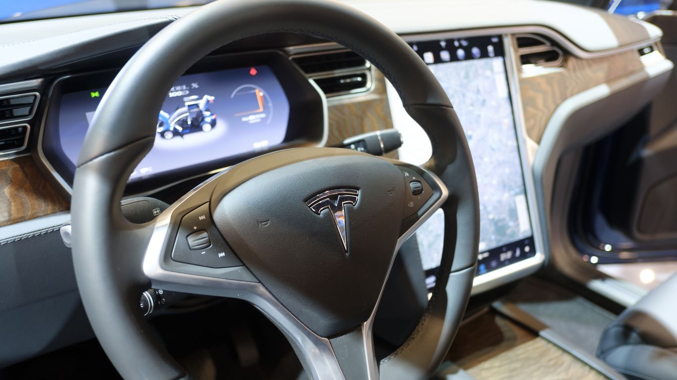 Tesla Settles Lawsuit In 2018 Fatal Autopilot Crash Of Apple Engineer