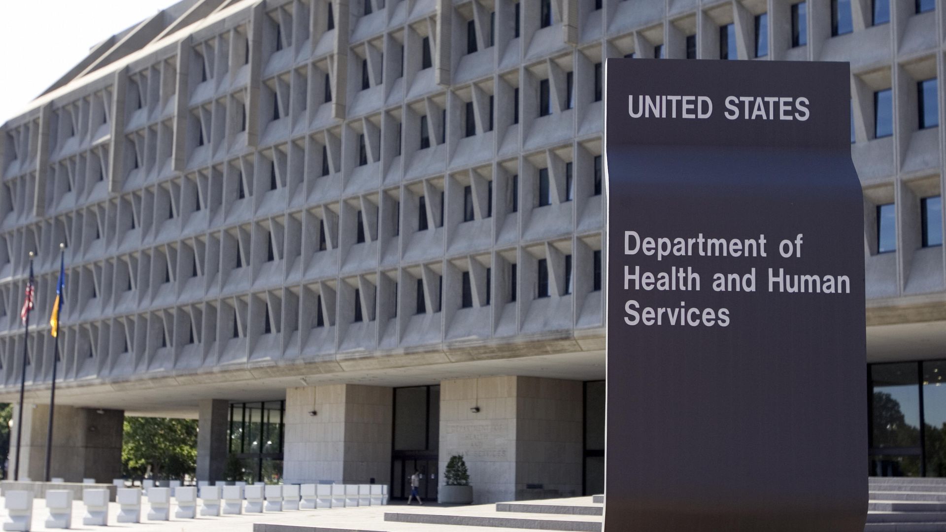 A picture of HHS headquarters in D.C.