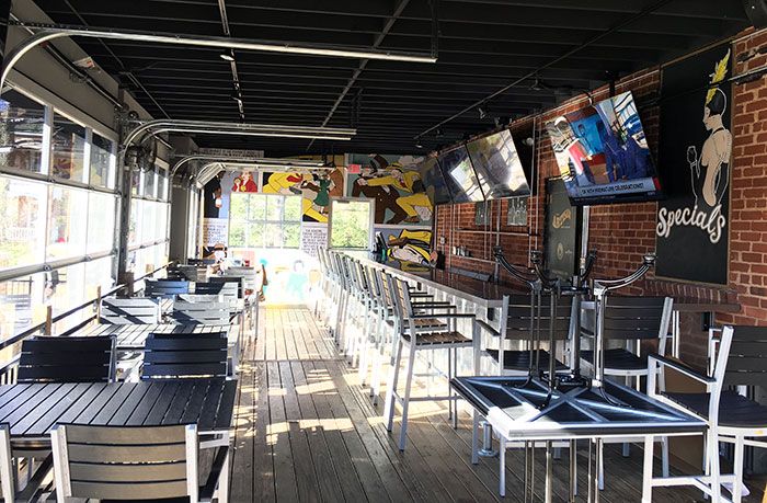 outside-bar-at-burgers-n-bourbon