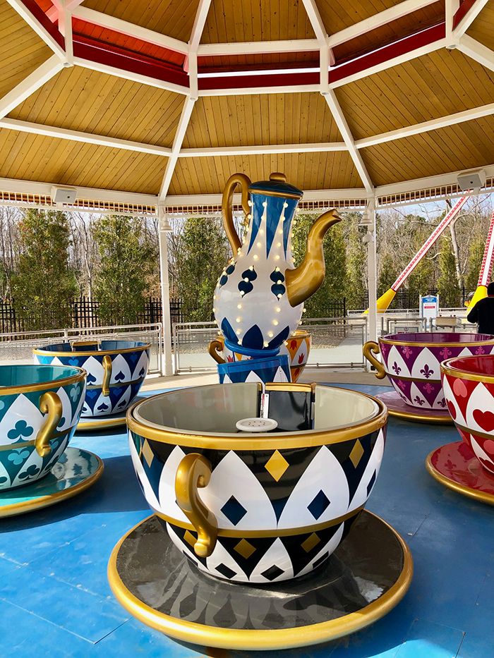 tea-cups-at-frankie's-fun-park-in-south-end