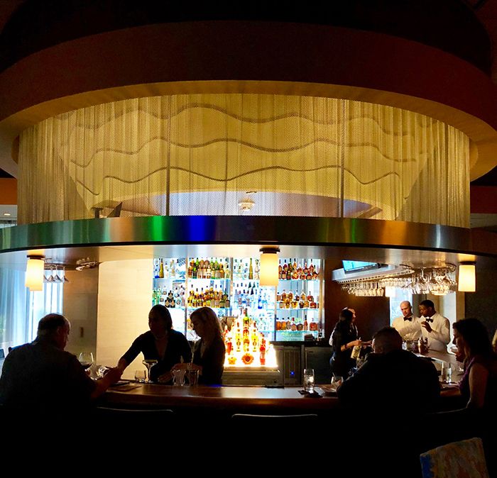 bar-at-eddie-v's-uptown-charlotte