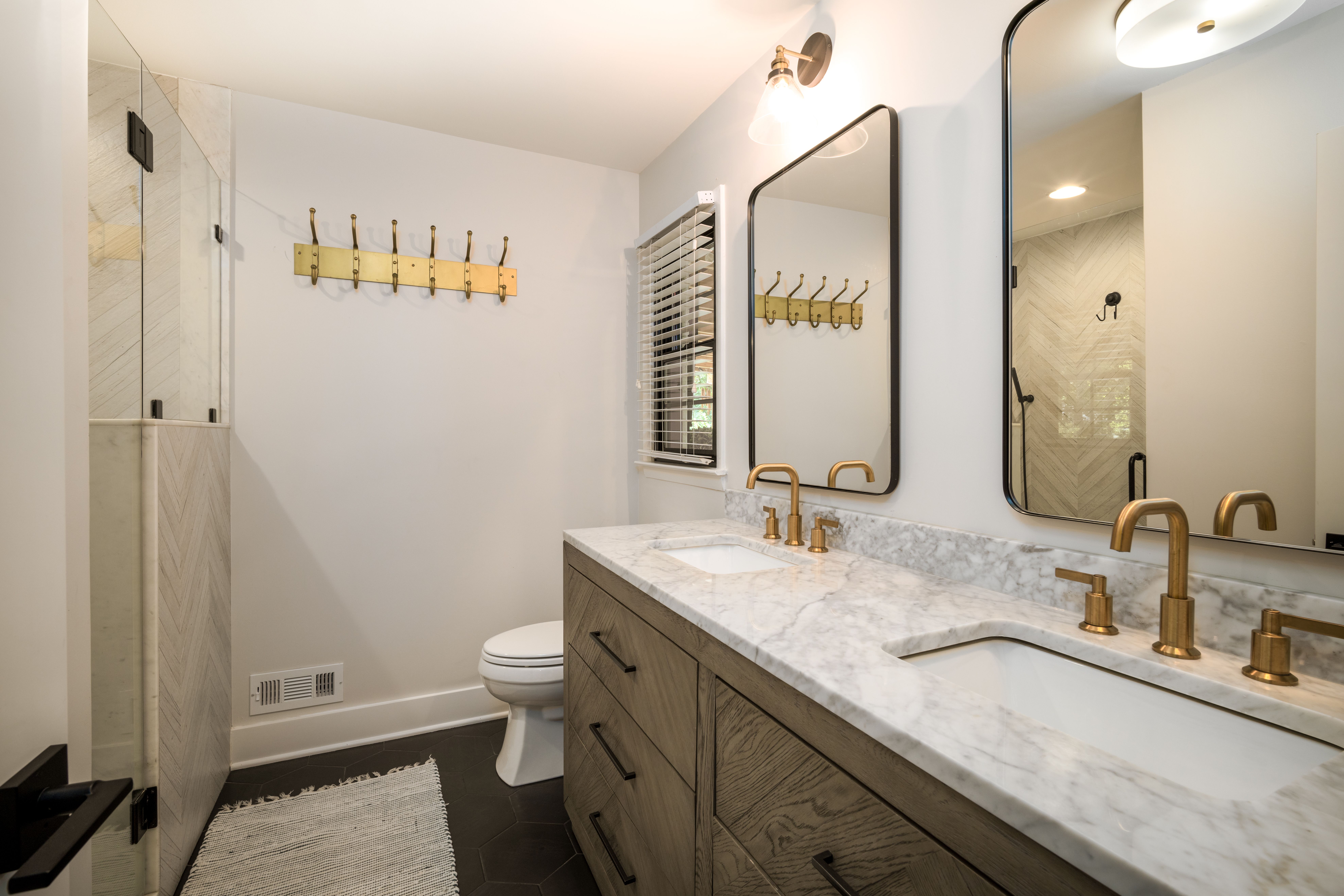 houses with pools for sale in charlotte north carolina