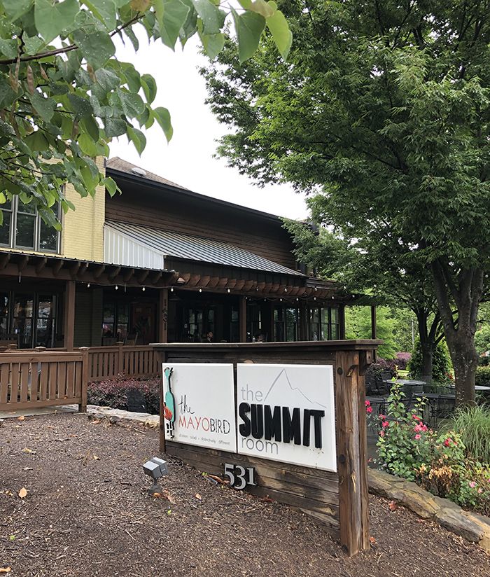 summit room restaurant closes