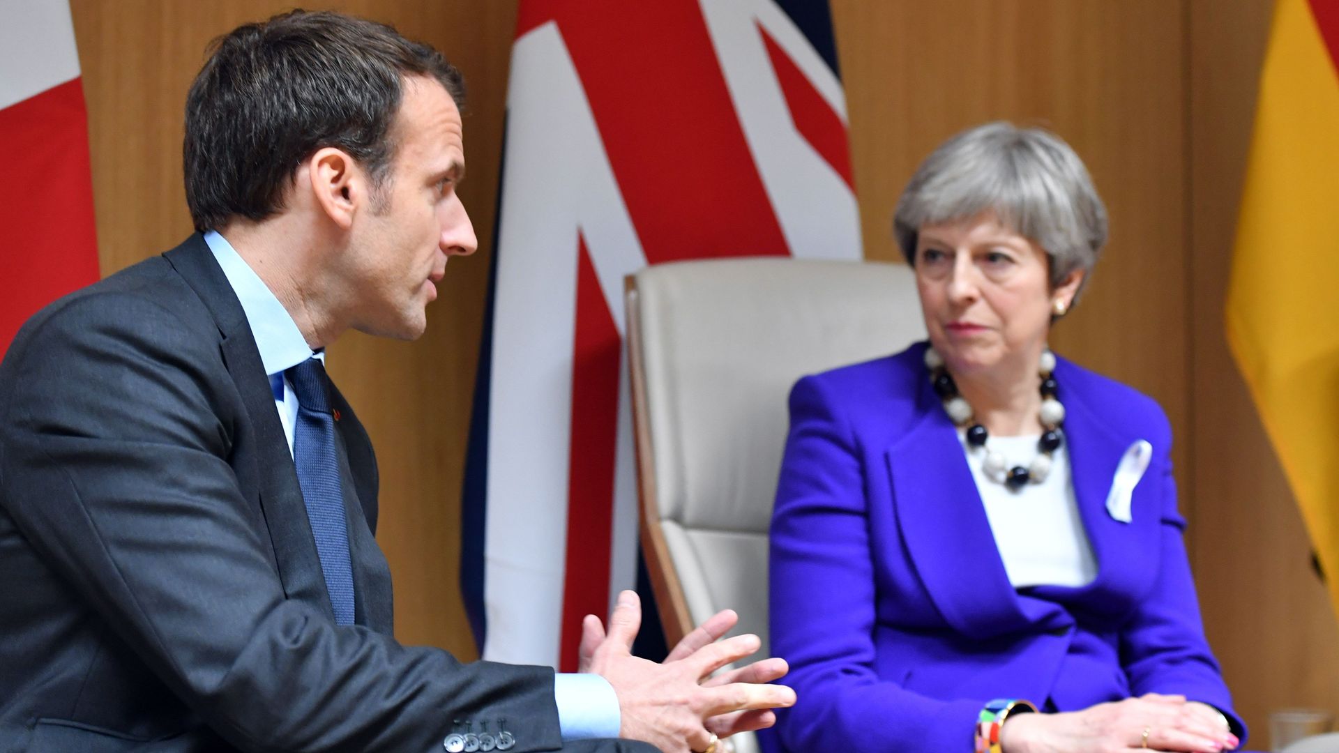 French President Emmanuel Macron and British Prime Minister Teresa May