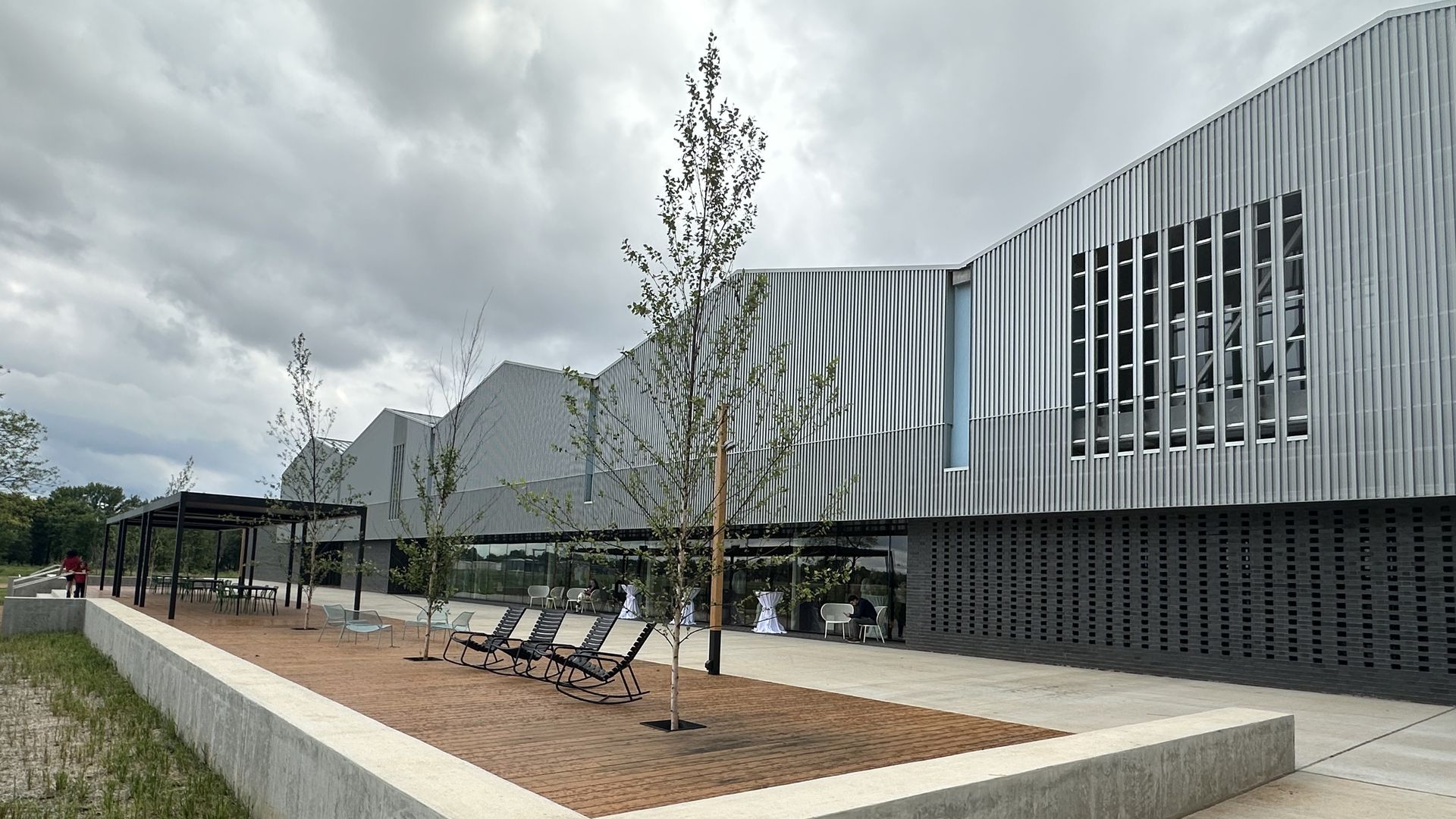 photo of outside the center