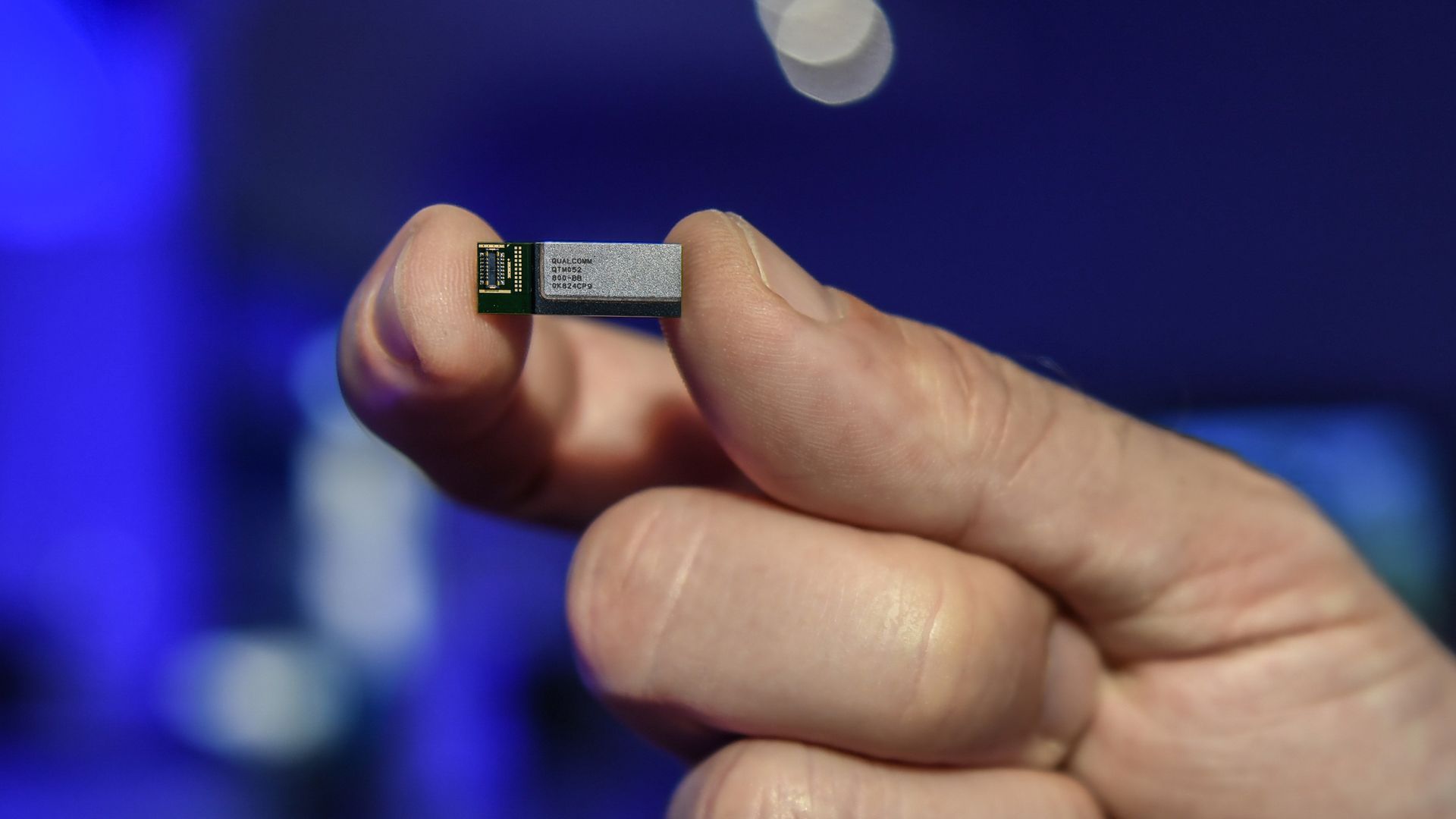 Qualcomm's antenna module for 5G phones