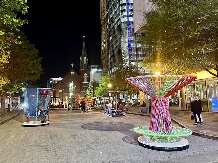 Charlotte SHOUT los trompos