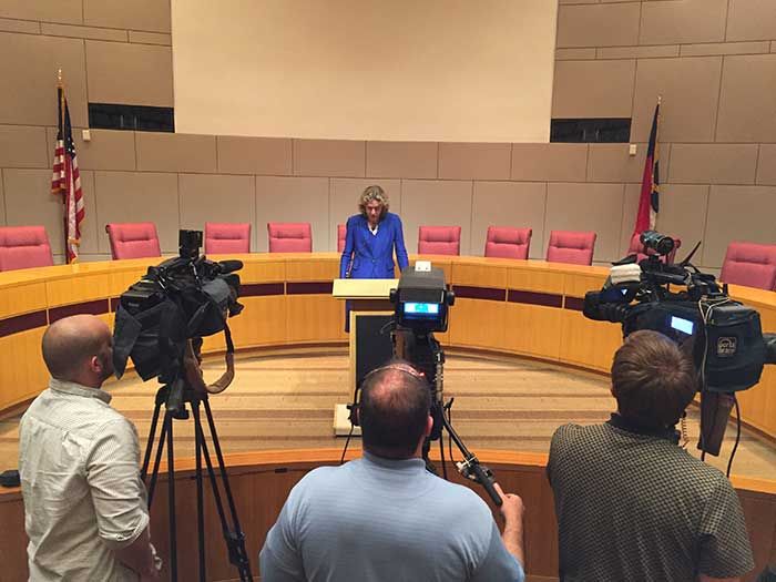 mayor-roberts-media-nondiscrimination