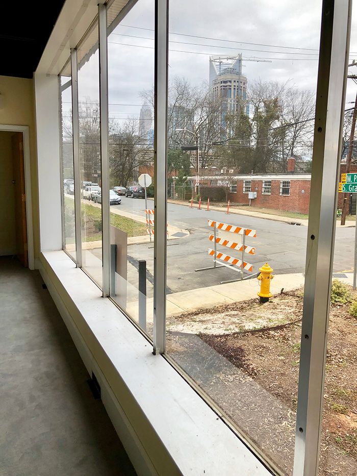 window-seating-at-southern-solstice-brewing