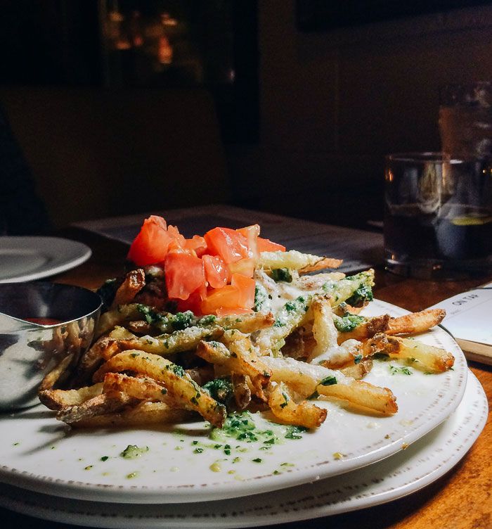 Crepe Celler-pesto-fries