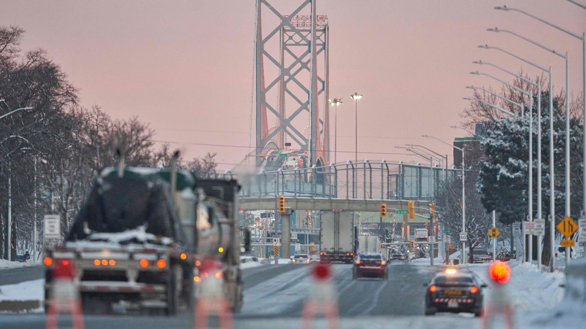 Ambassador bridge