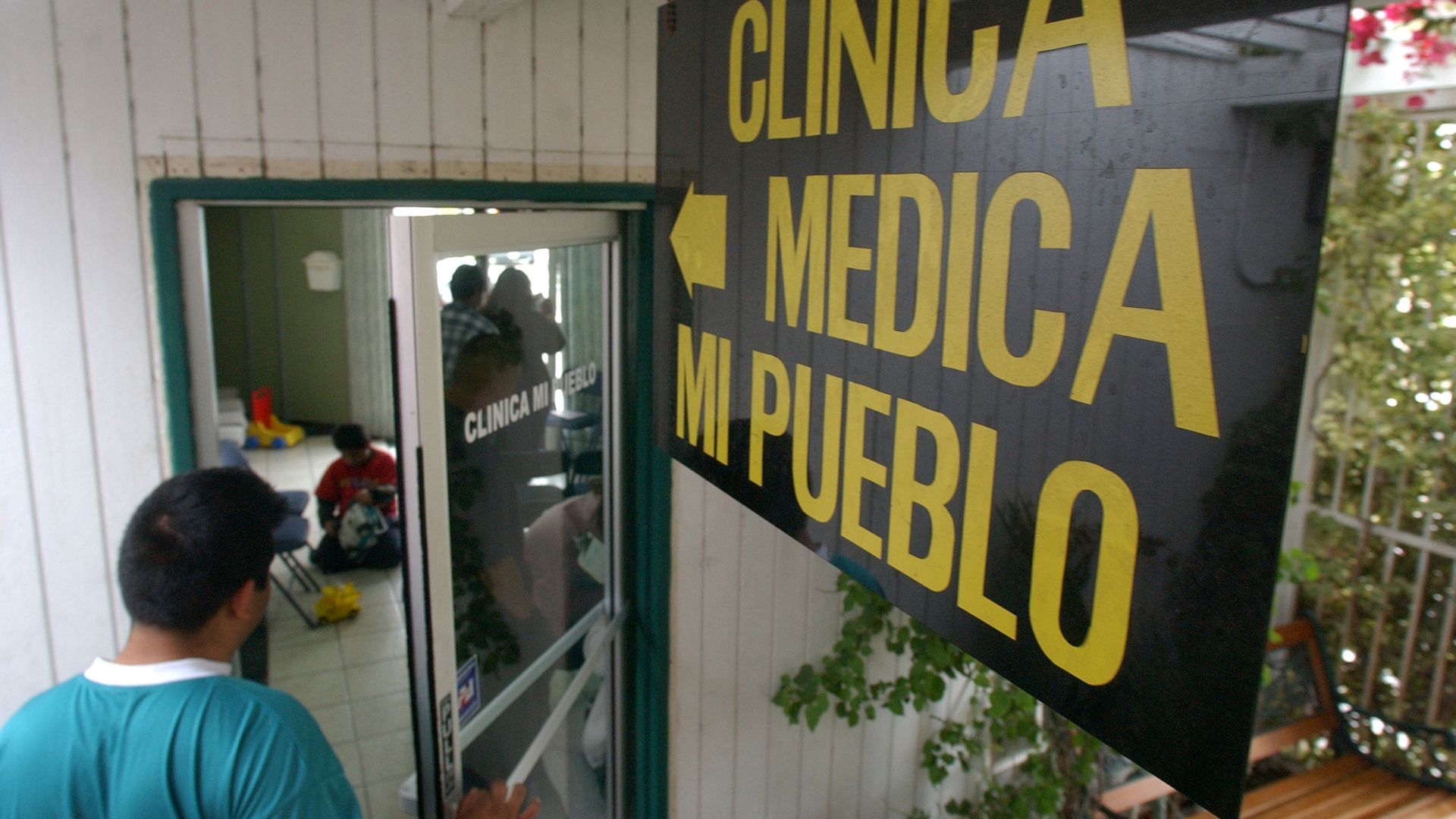 Mi Pueblo clinic is just one of two dozen or so facilities in Orange County that vie for customers among the large, often uninsured immigrant population in Orange County. 