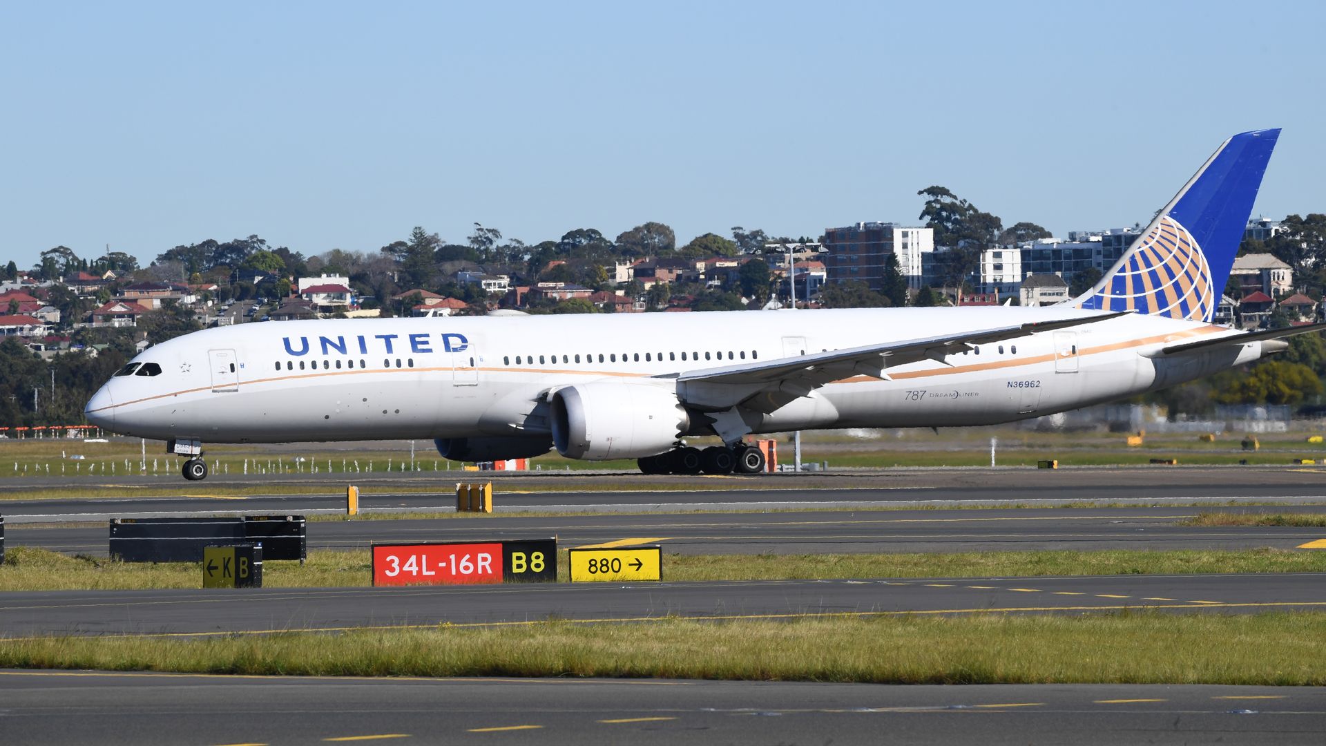 Photo of a United Airlines plane on the ground