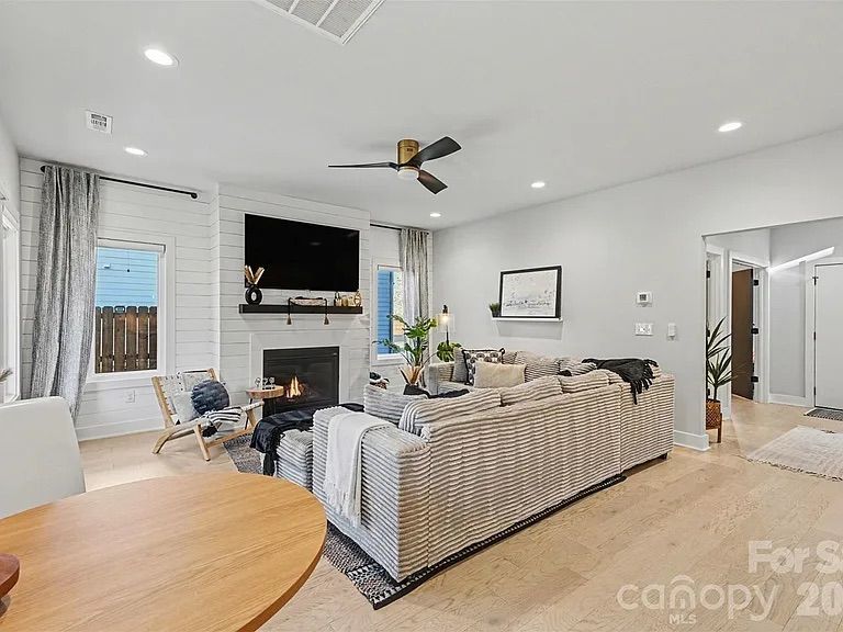 houses for sale in charlotte