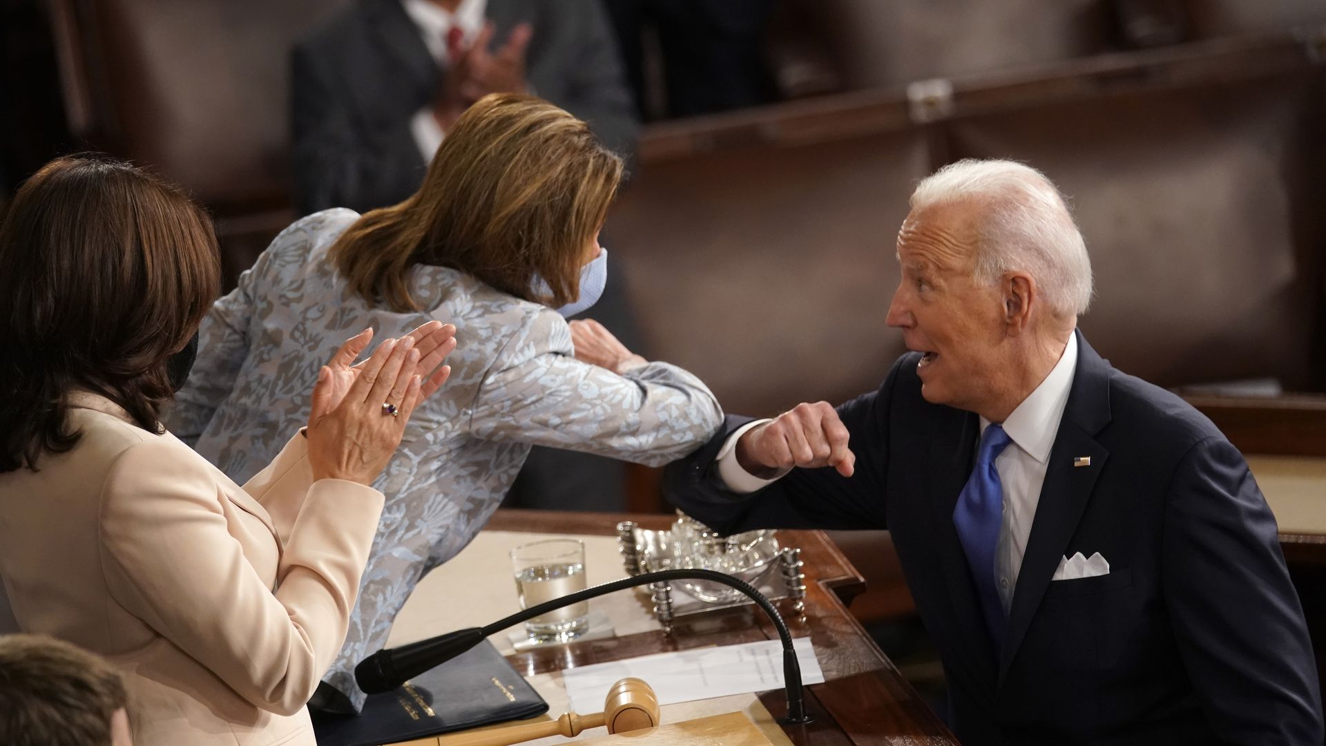Biden elbow bumping Nancy Pelosi