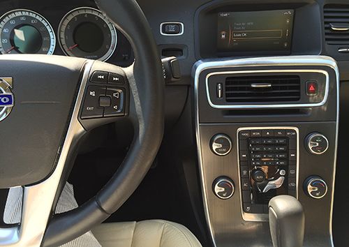 volvo-dash