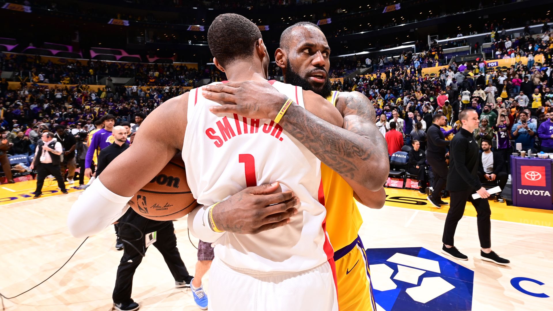 LeBron James and Jabari Smith Jr.