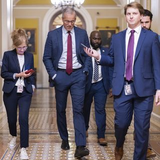 Senate passes stopgap to avert pre-election shutdown