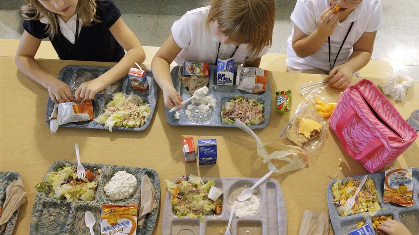 Trump admin. cuts school healthy lunch guidelines