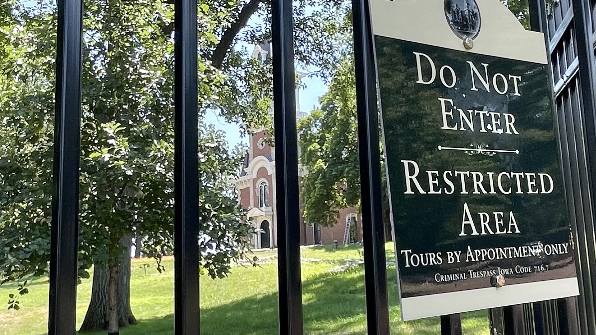 A photo of Terrace Hill.