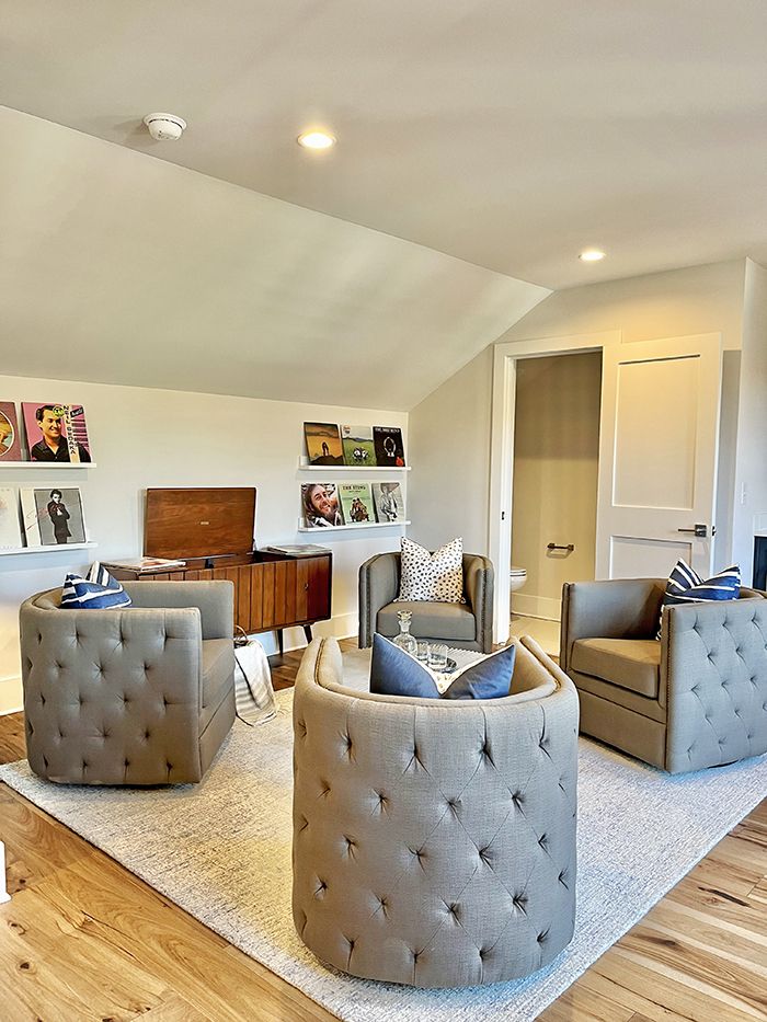 the nolen myers park third floor lounge