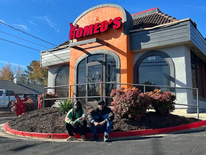 Romeo's Vegan Burgers Brick and Mortar Exterior Shot