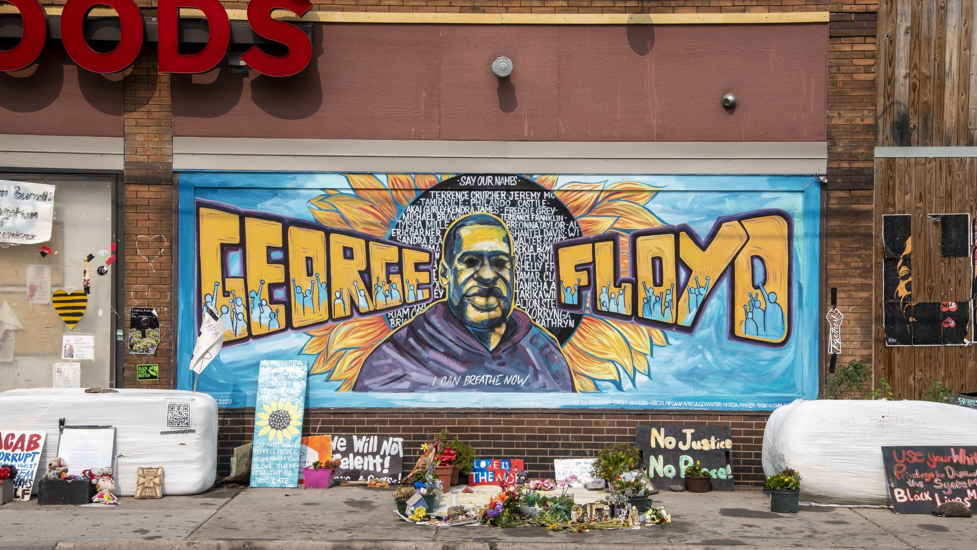 George Floyd mural