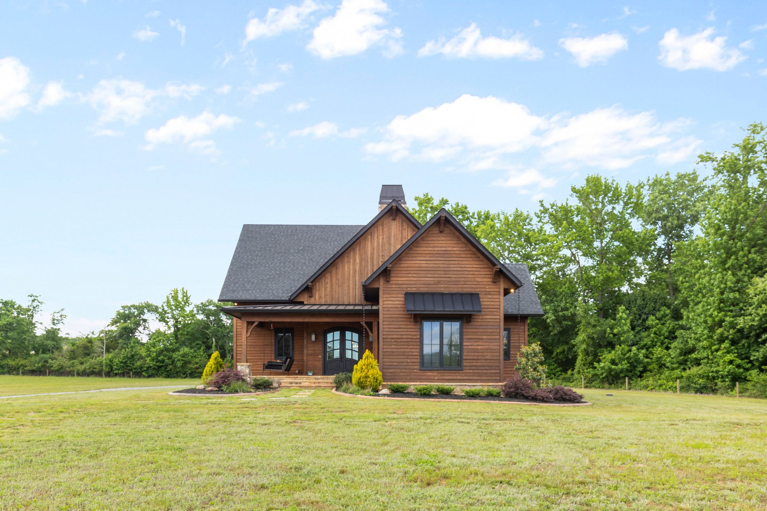 south charlotte Monroe house lists for $10M owned by crypto billionaire